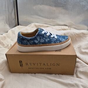 NEW Spenco Women's Hermosa Sneaker Denim Floral Women's Size 9